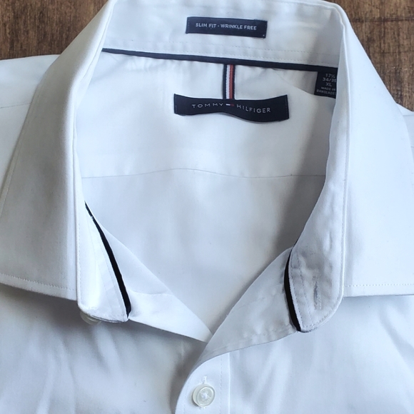 TOMMY HILFIGER, Non-Iron Slim Fit Solid Dress Shirt - Picture 4 of 4
